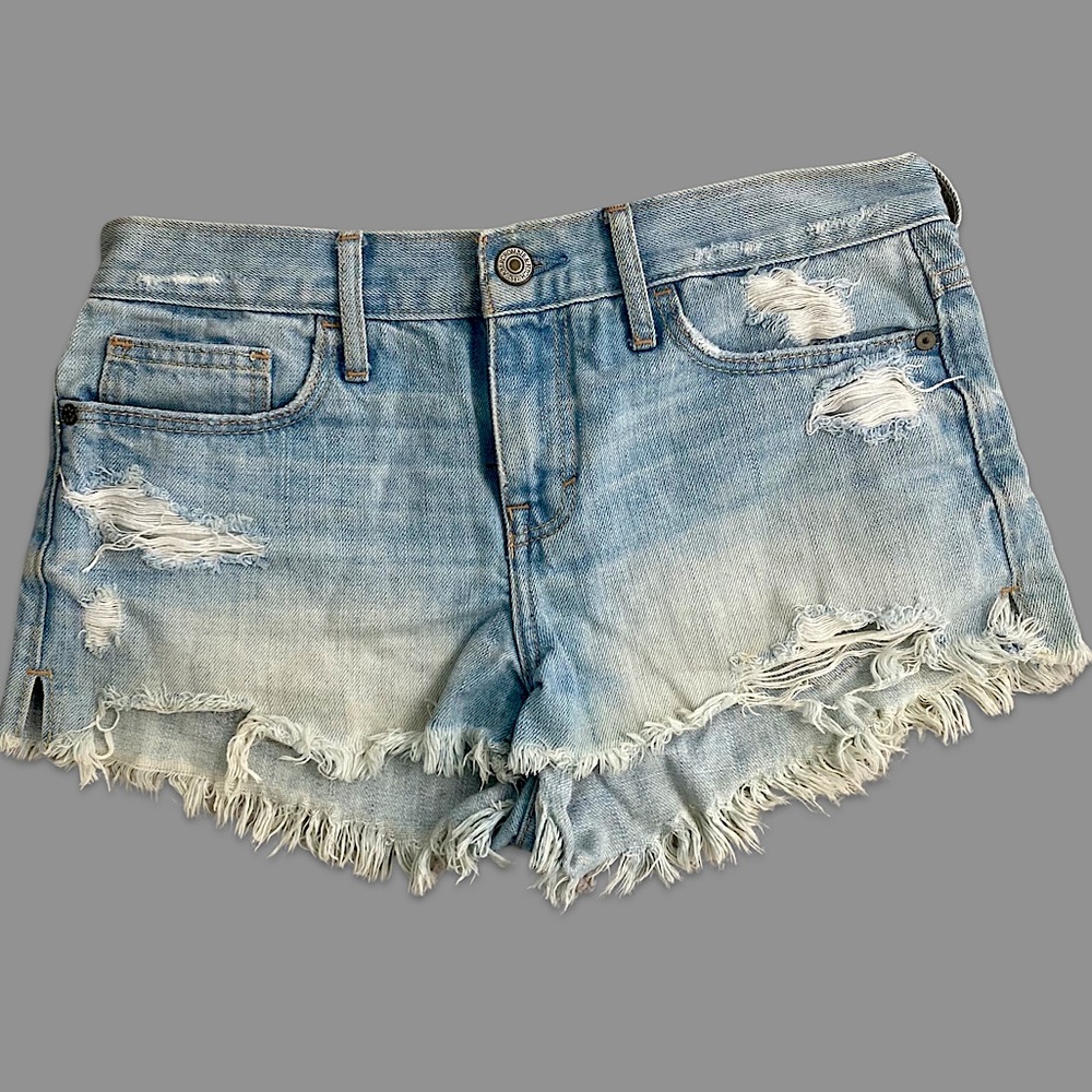 Abercrombie and Fitch Jean light wash shorts size 2